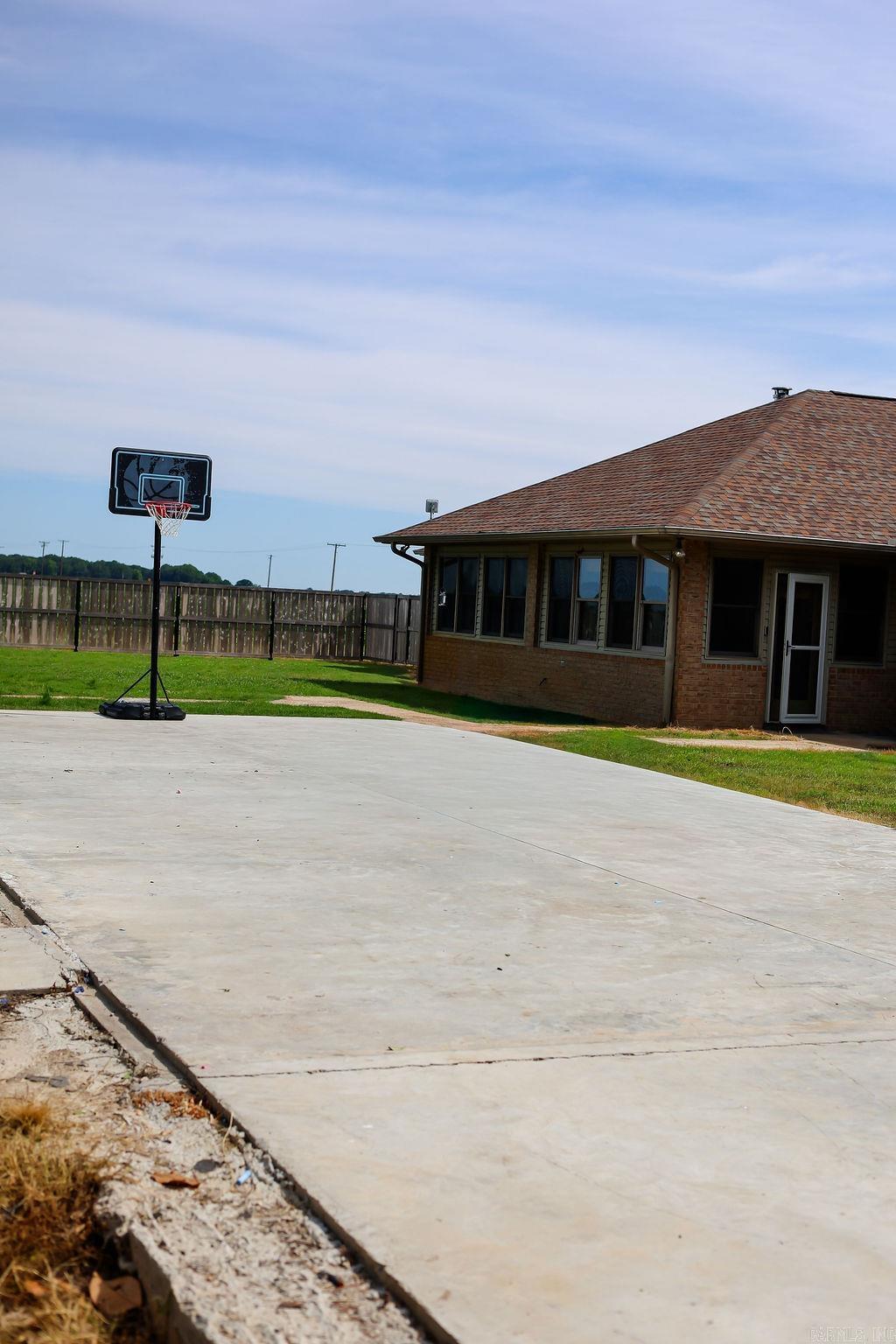 6056 Highway 11 N Property Photo 49