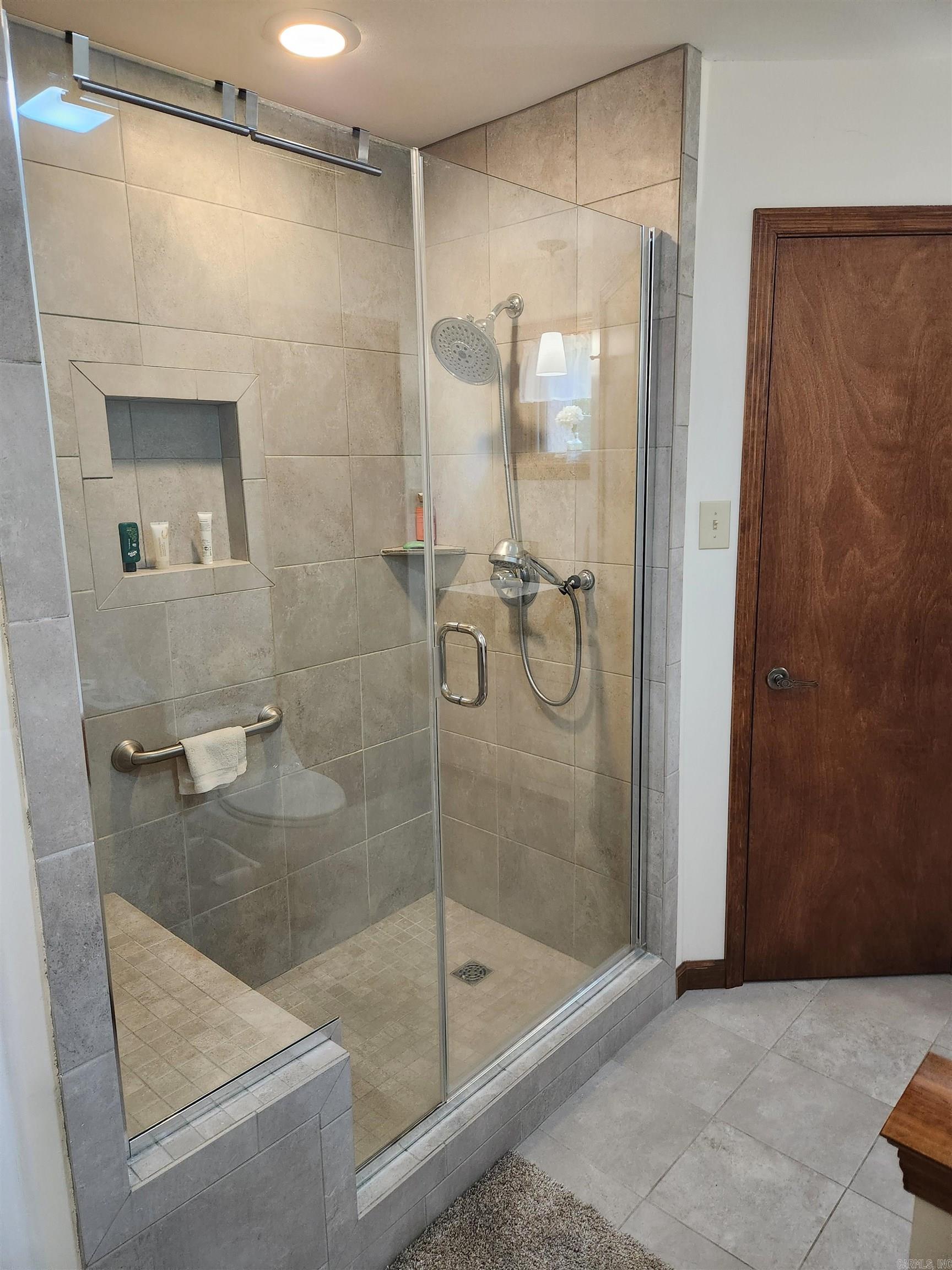 122 N Woodland Drive Property Photo 23