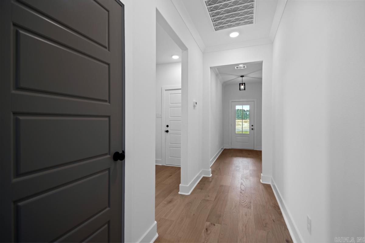 101 Kelton Lane Property Photo 32