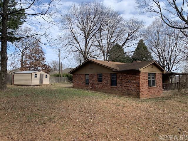 910 Oakland Drive Property Photo 3