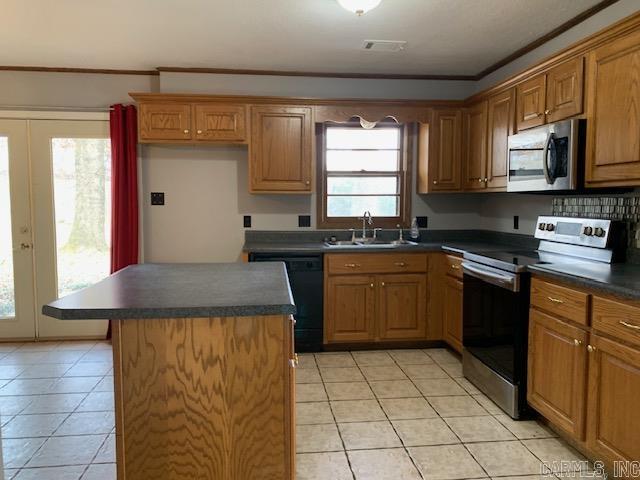 910 Oakland Drive Property Photo 8