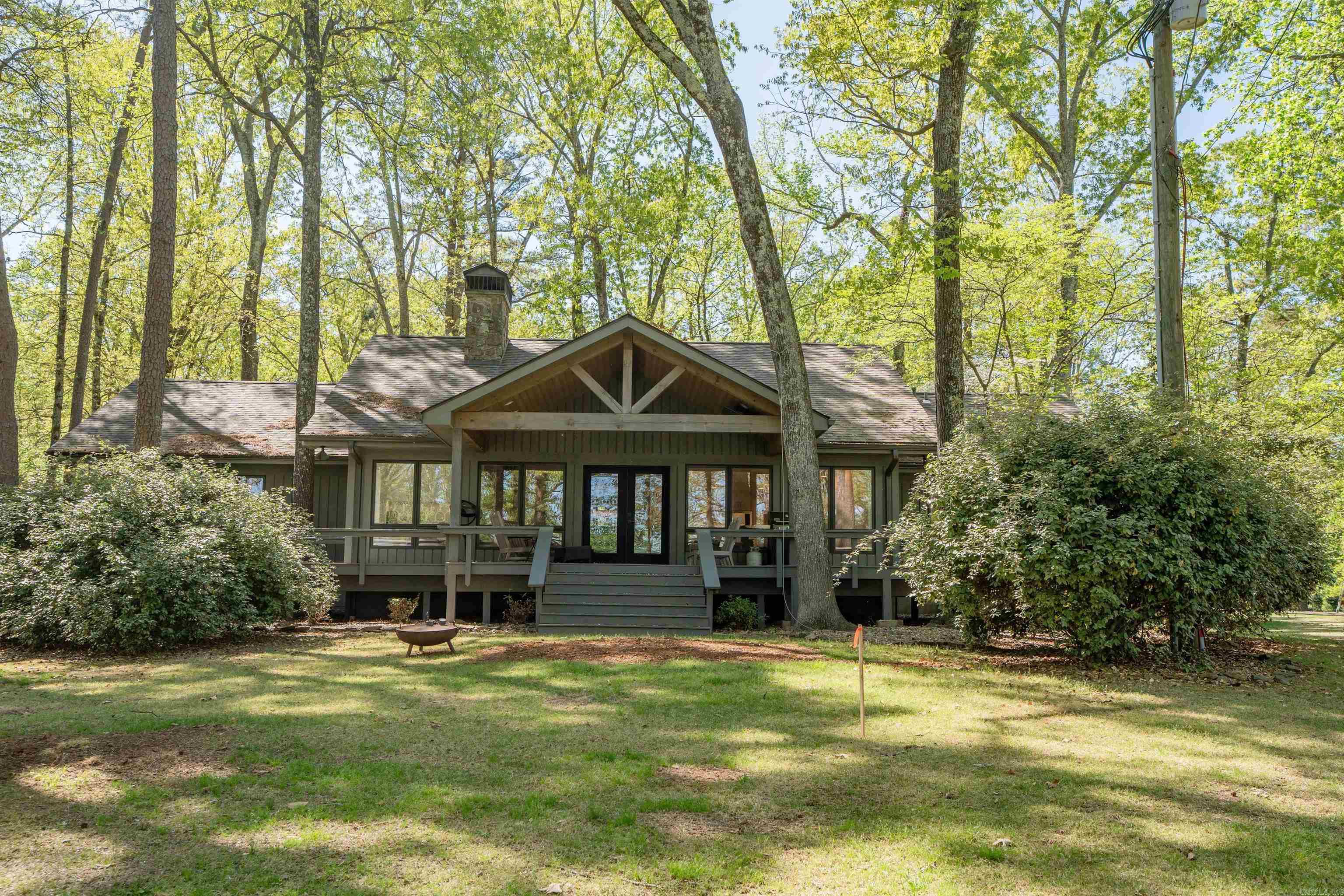 1064 Fox Chase Road Property Photo 2