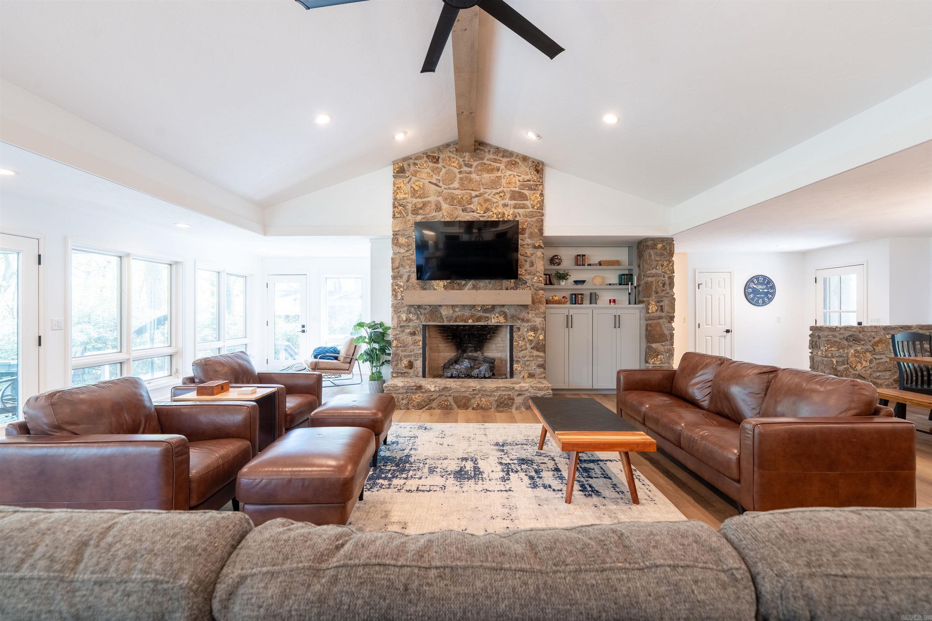 1064 Fox Chase Road Property Photo 3