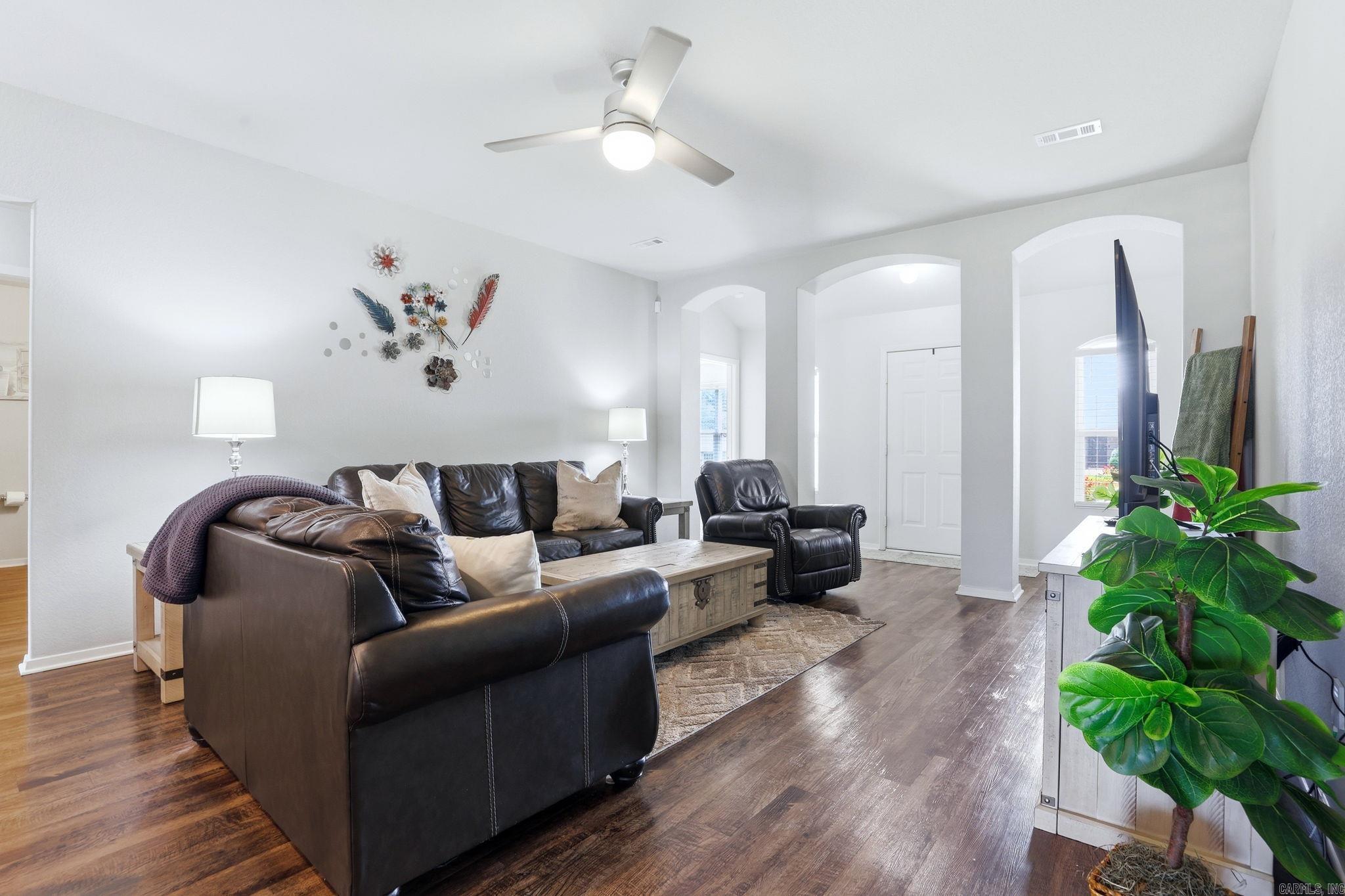 1801 Williford Street Property Photo 3