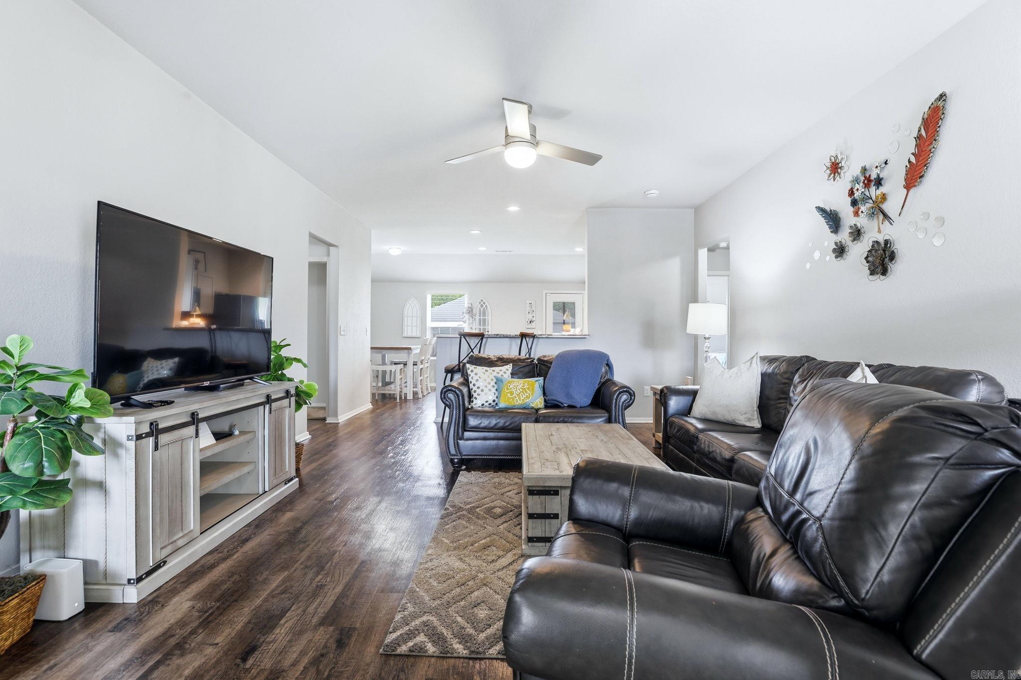 1801 Williford Street Property Photo 4