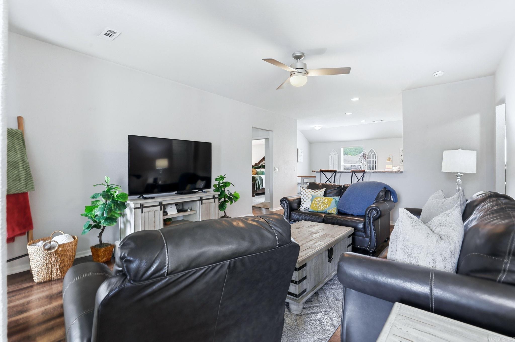 1801 Williford Street Property Photo 5