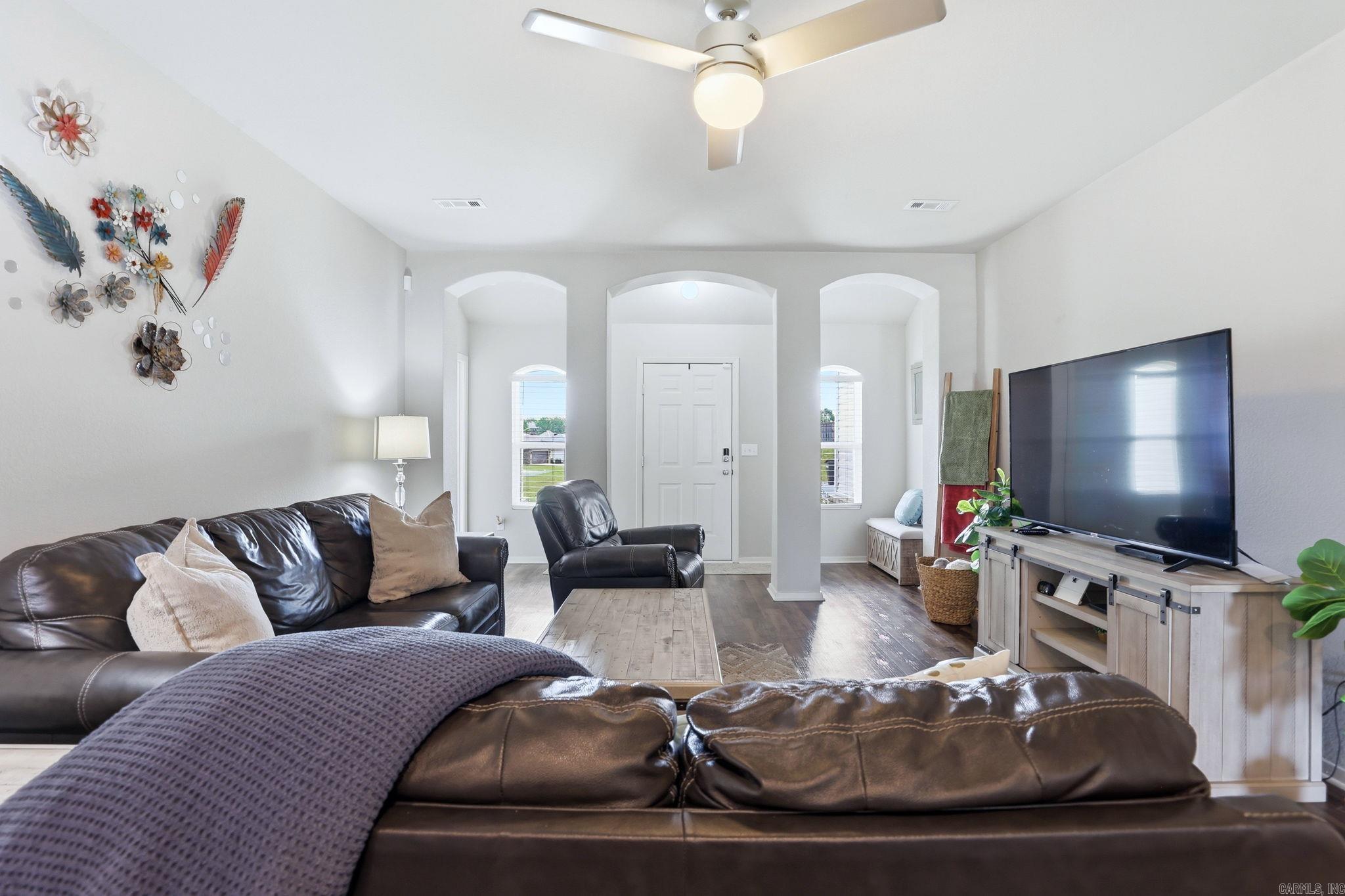 1801 Williford Street Property Photo 7