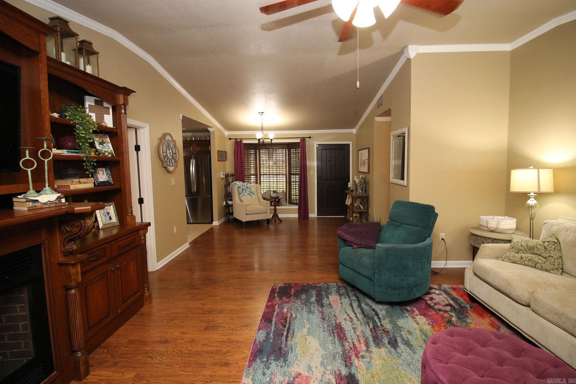 1413 Asa St Property Photo 5