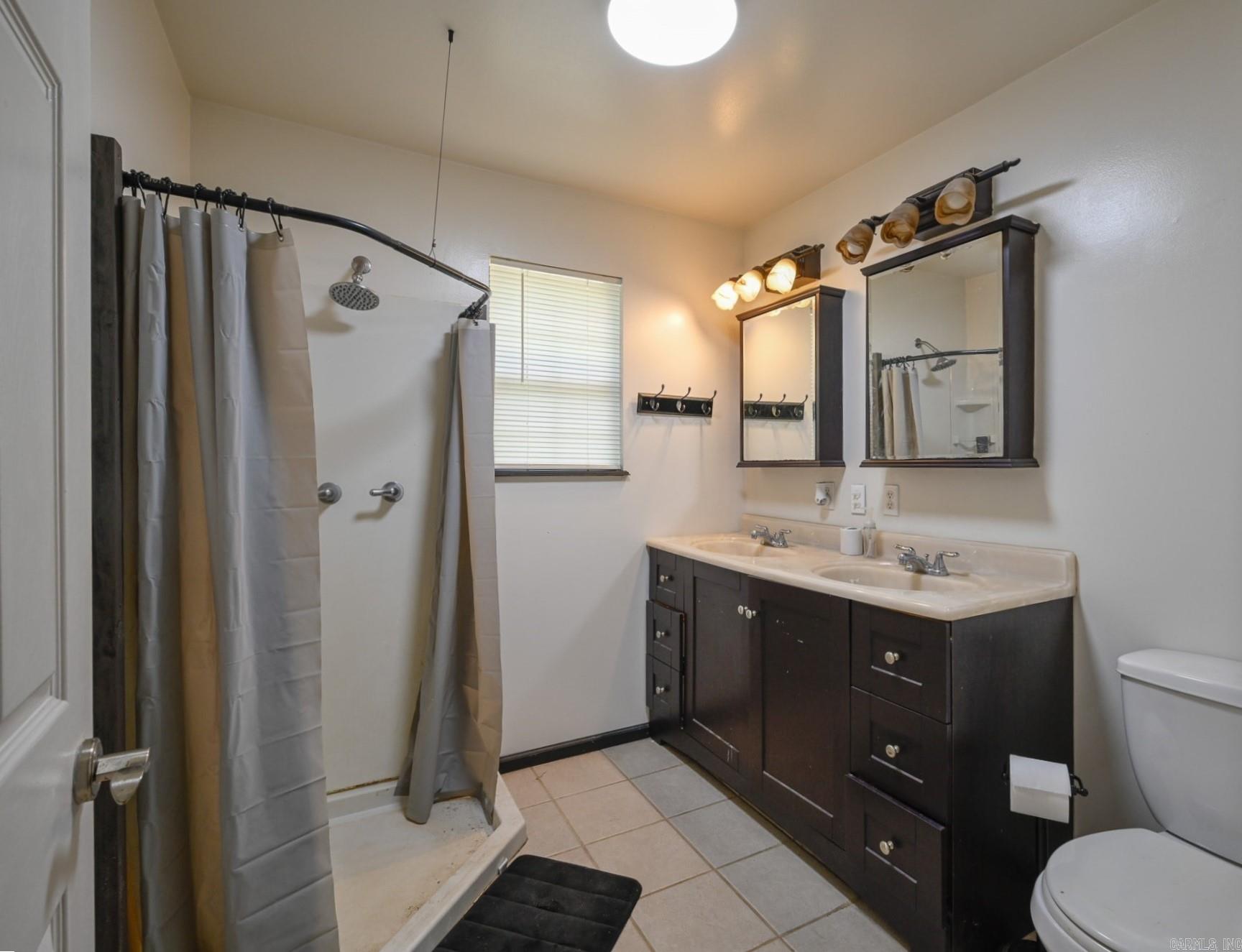 136 Shady Oaks Lane Property Photo 46