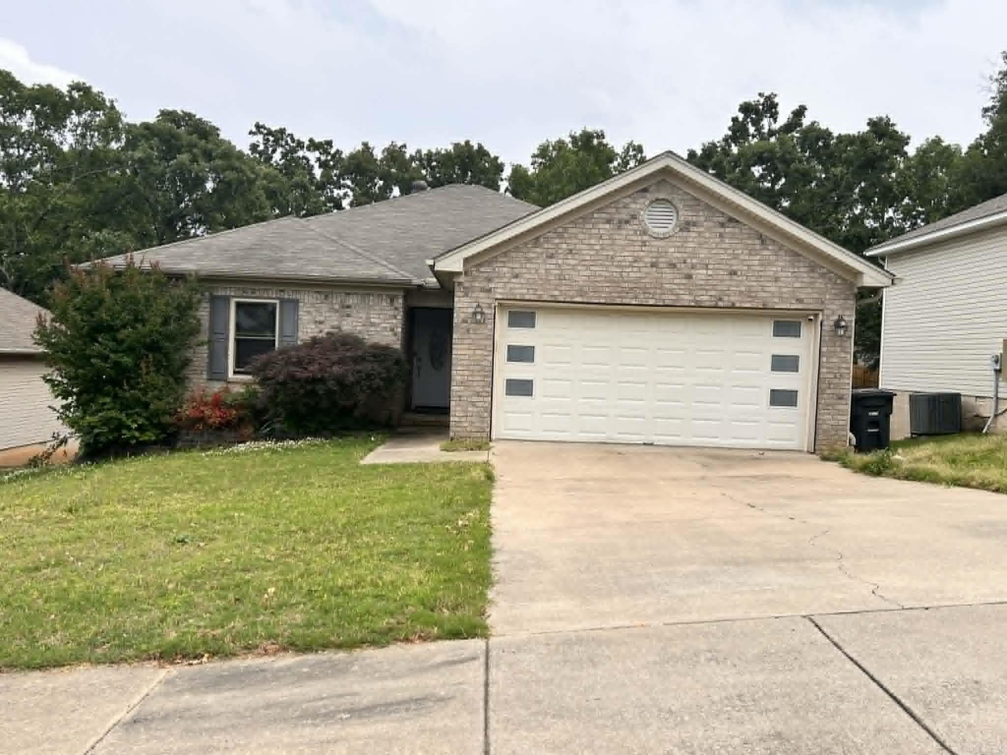 11557 Ridgetop Drive Property Photo 1