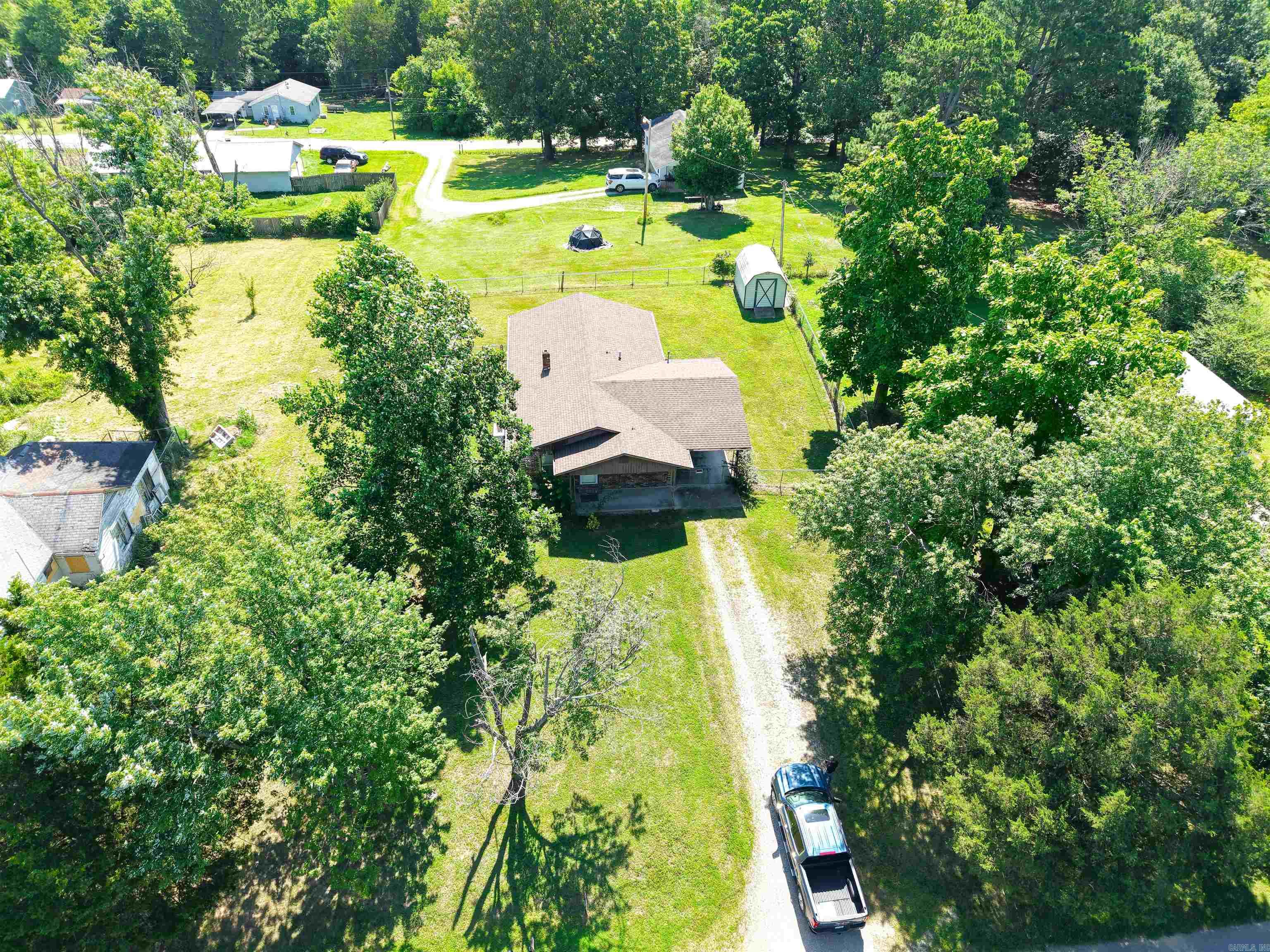 1104 Newberry Road Property Photo 3