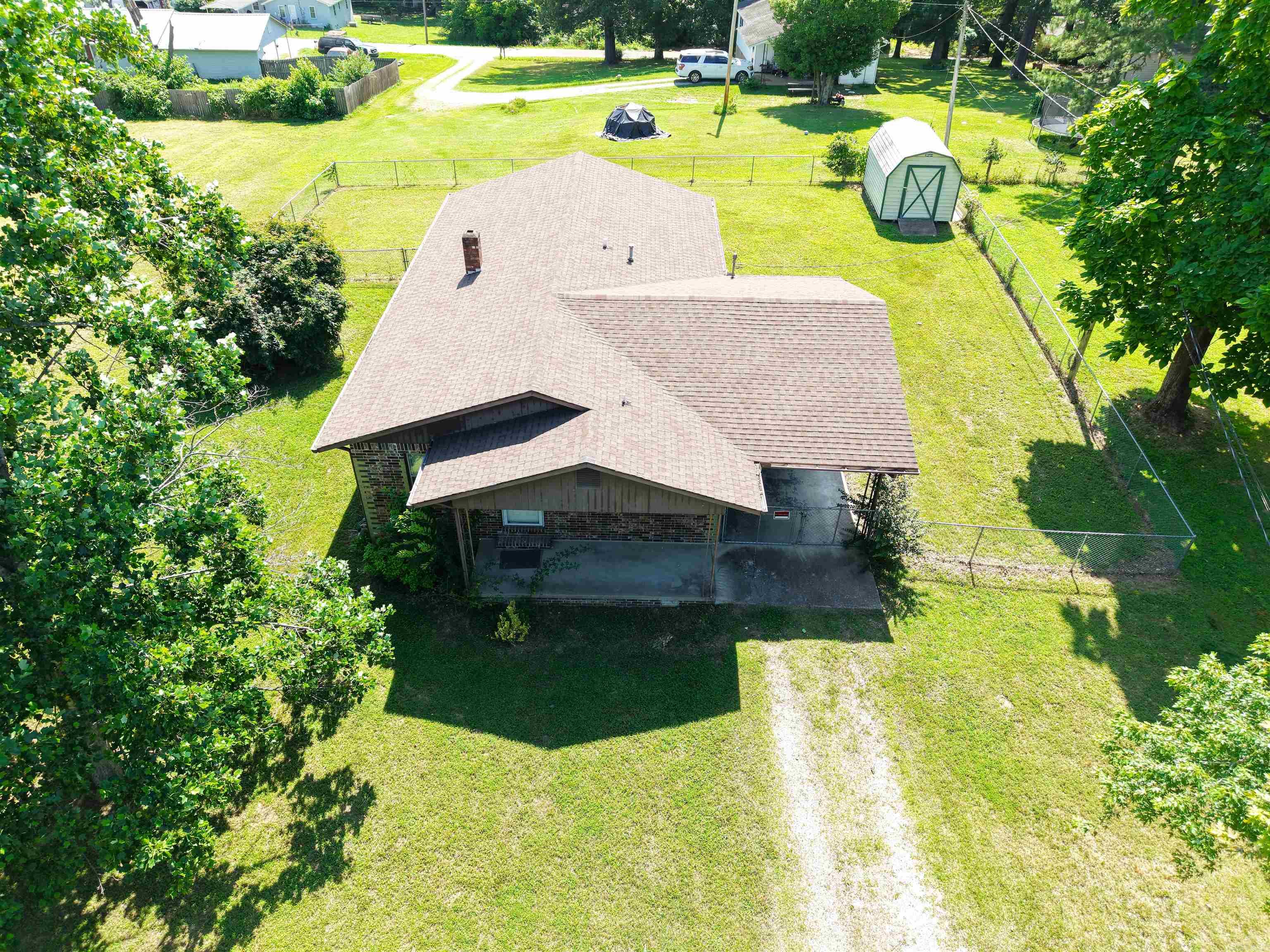 1104 Newberry Road Property Photo 4