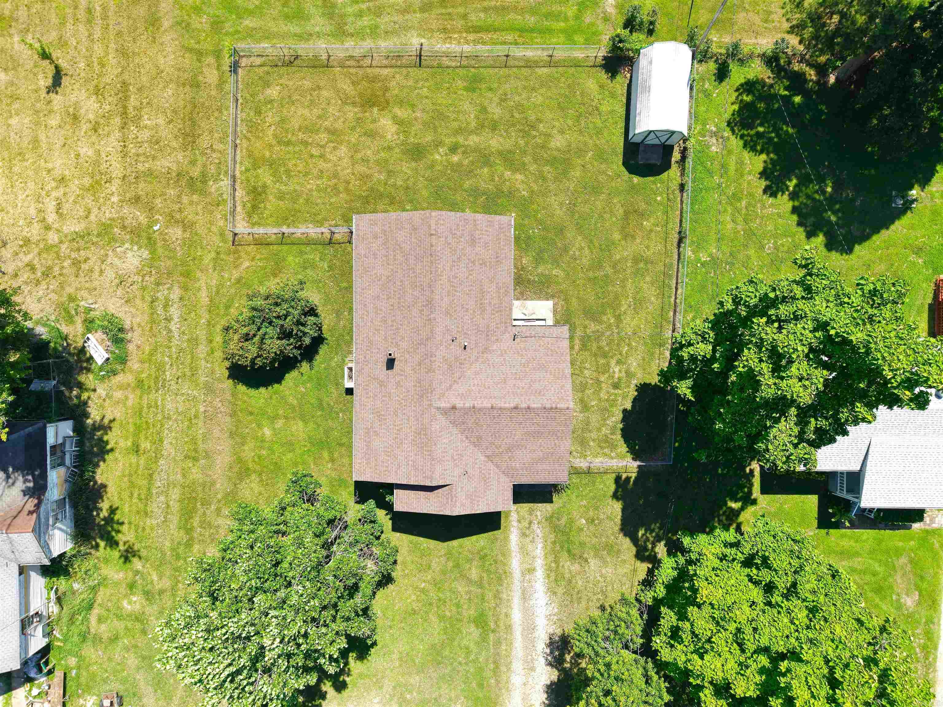 1104 Newberry Road Property Photo 6