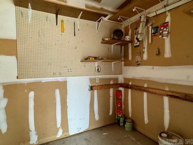 1104 Newberry Road Property Photo 28
