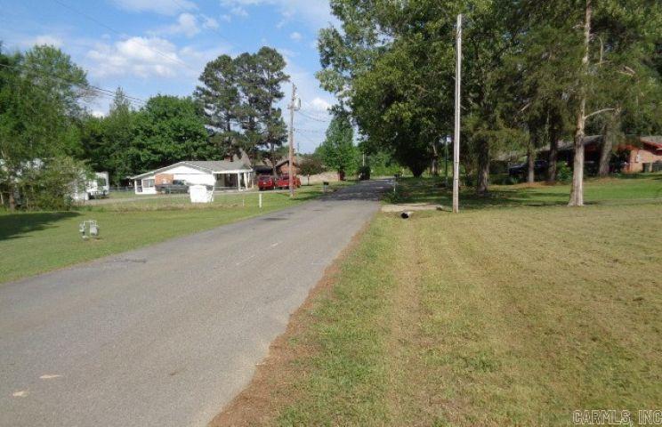 11 Jackie Lane Property Photo 4