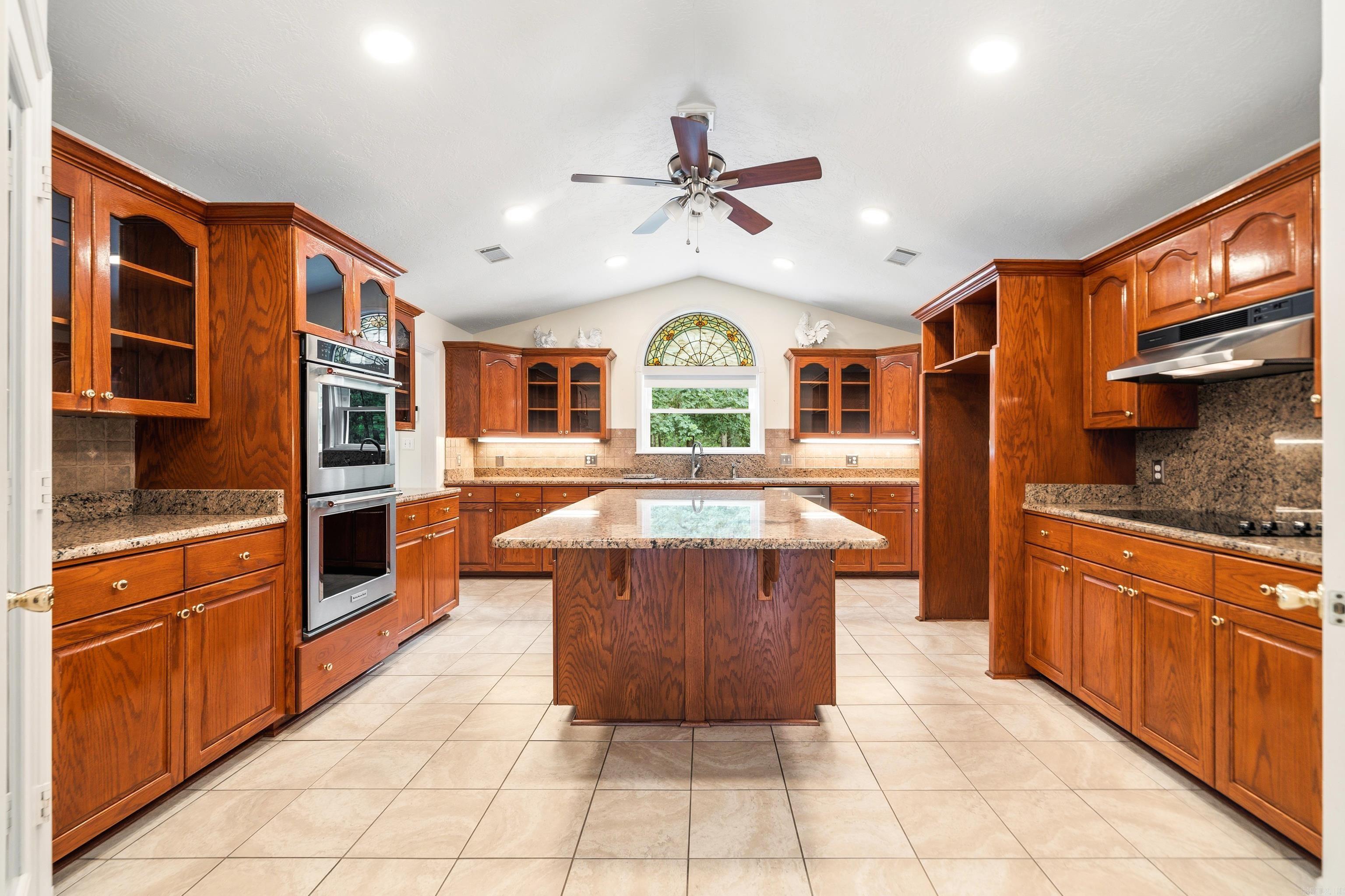3221 E Highway 171 Property Photo 18