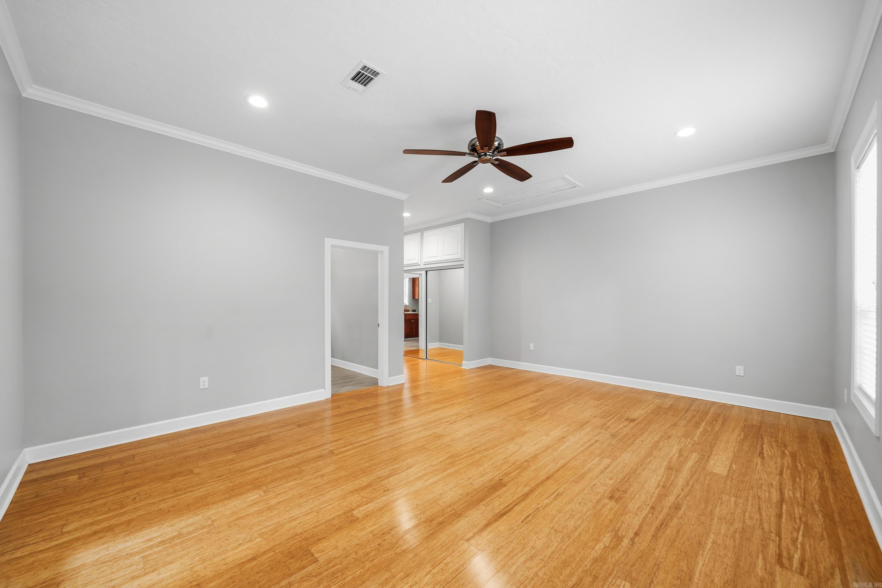 3221 E Highway 171 Property Photo 24