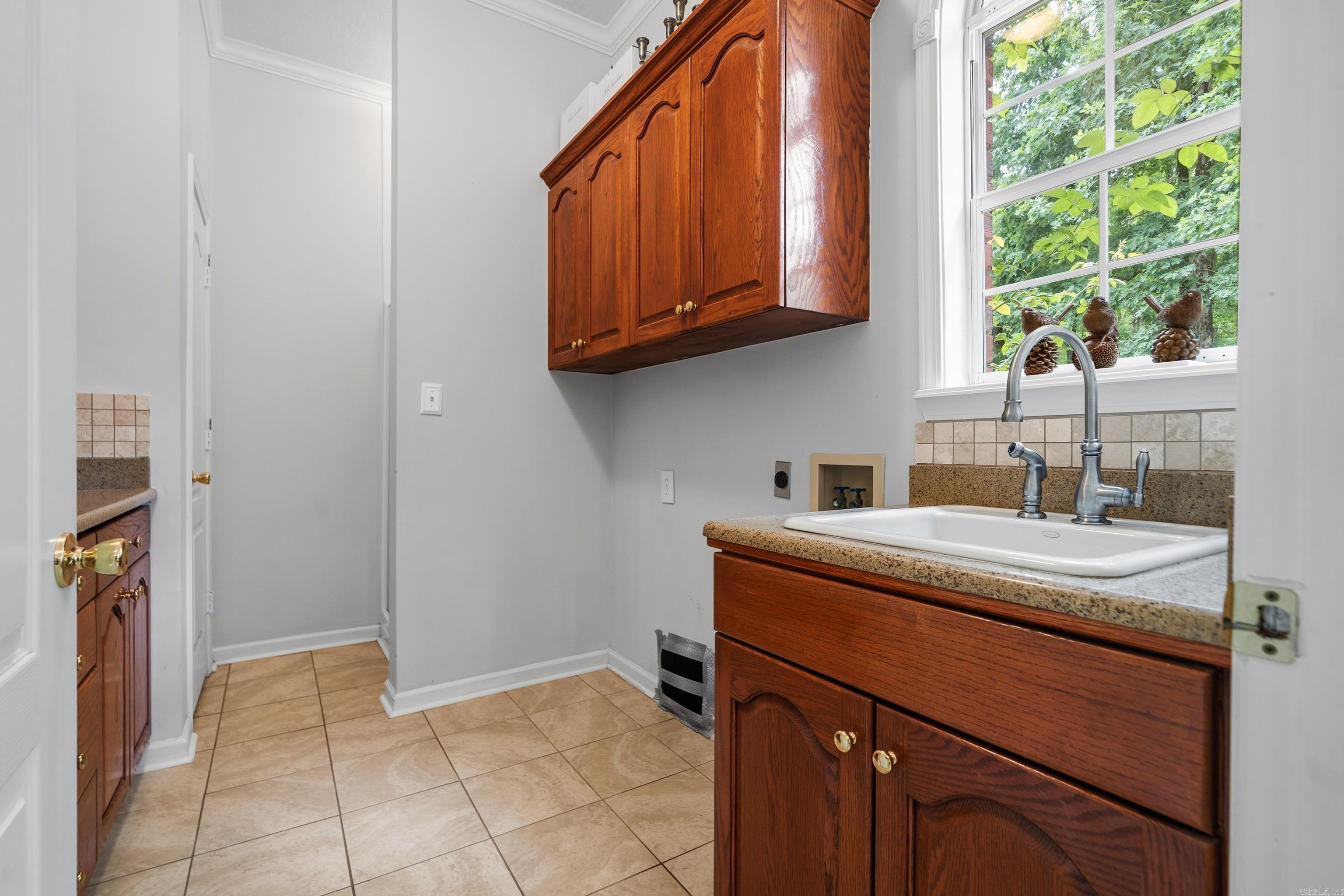 3221 E Highway 171 Property Photo 26