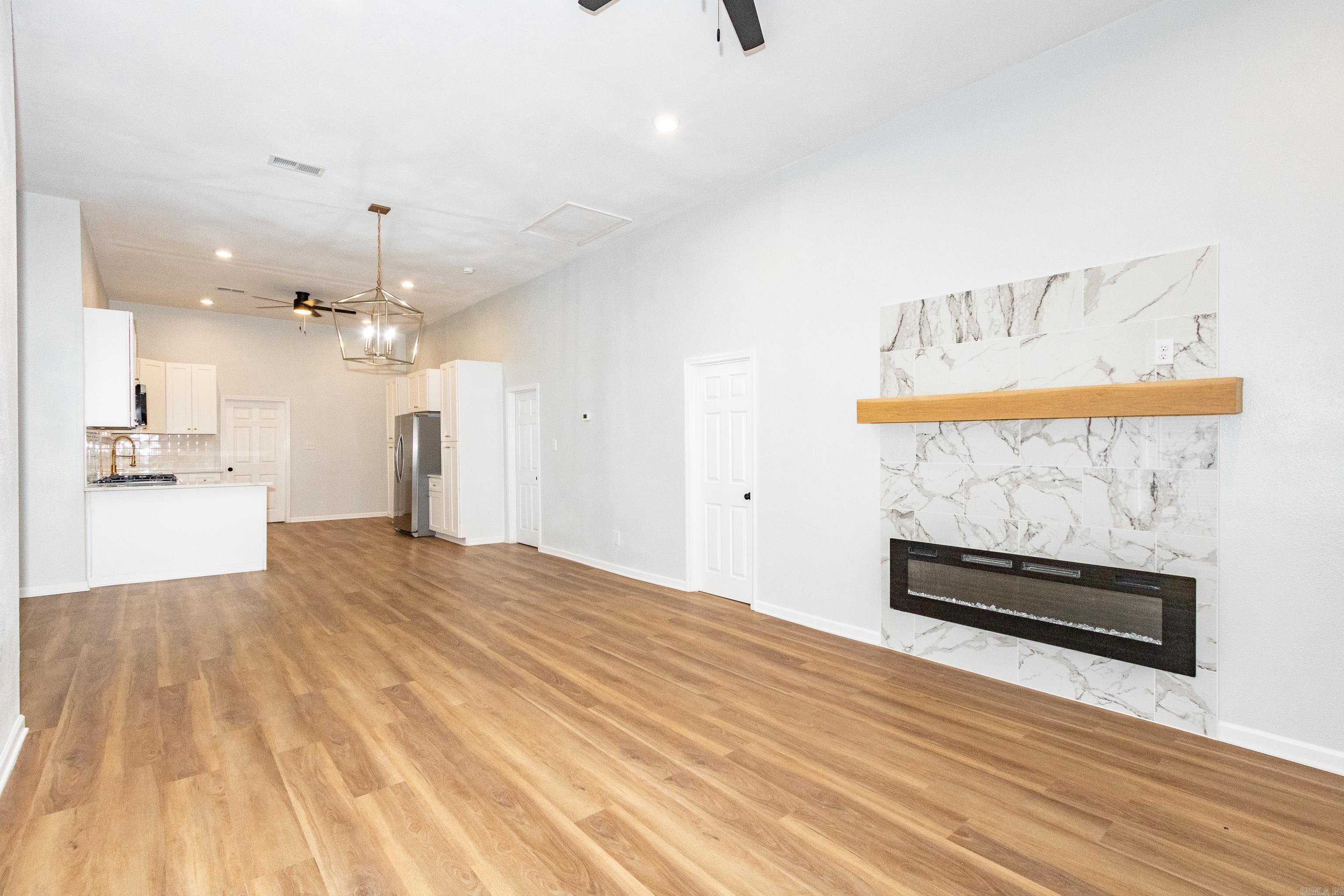 2604 S Spring Street Property Photo 11