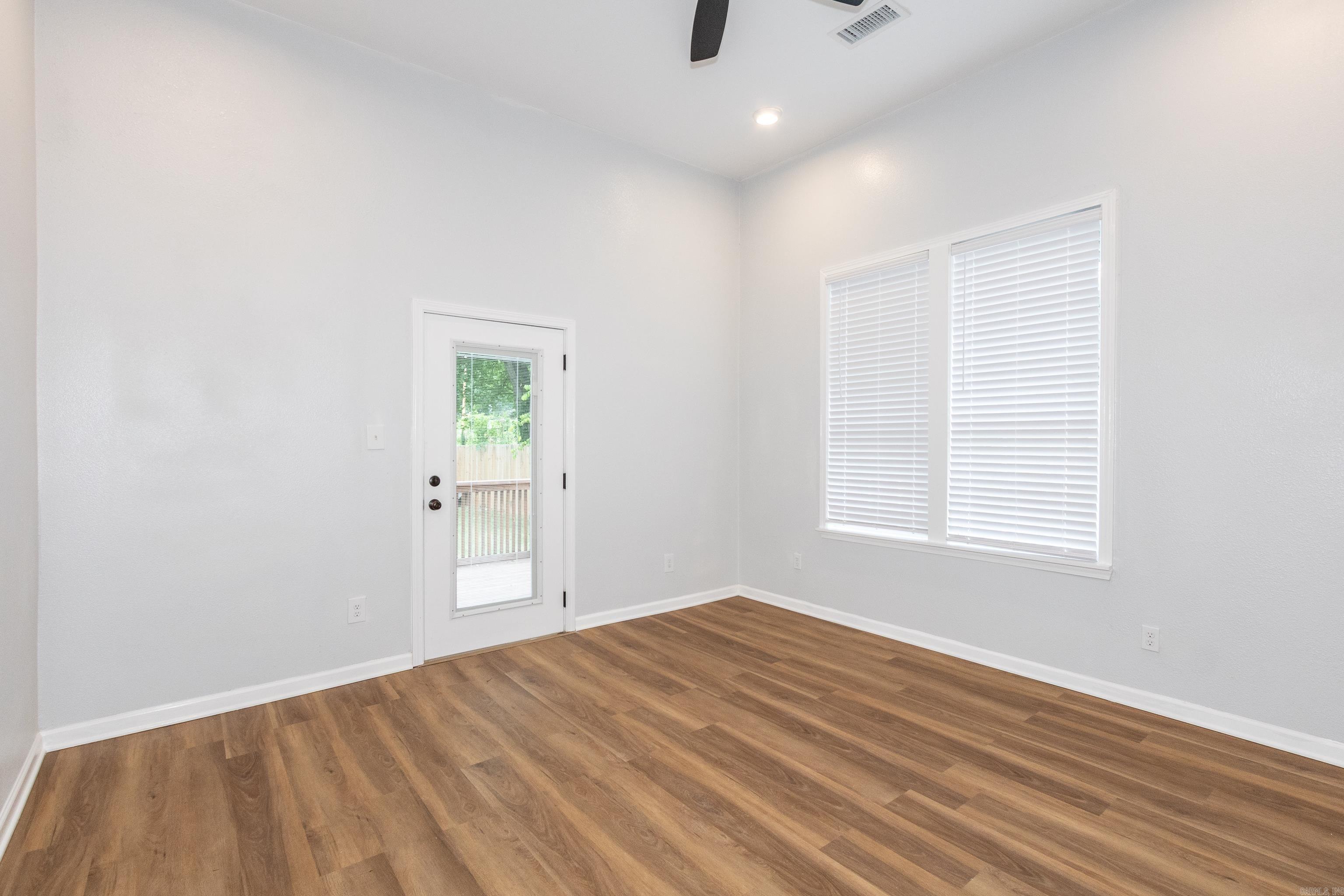2604 S Spring Street Property Photo 26