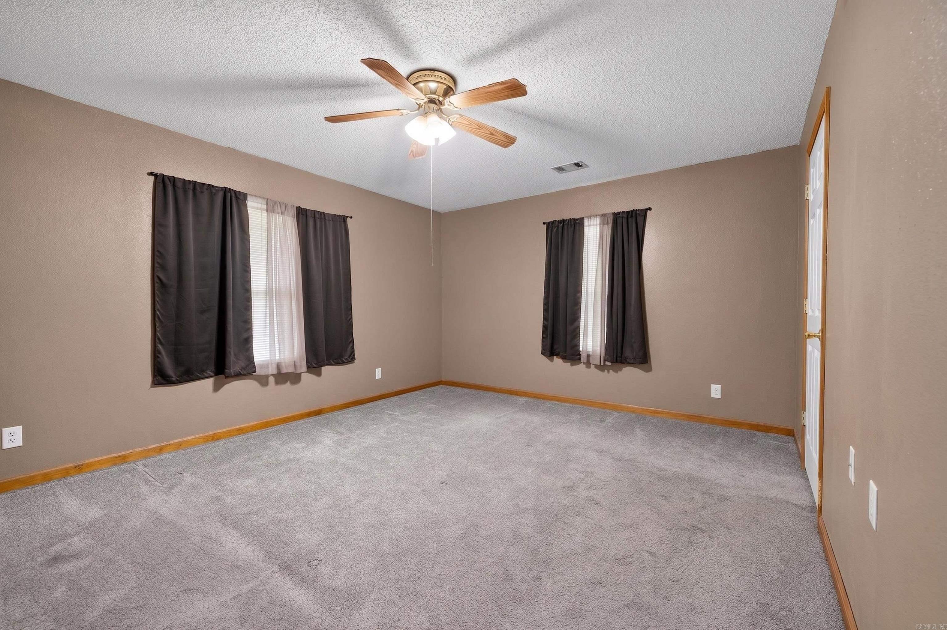 2736 Riverview Drive Property Photo 12