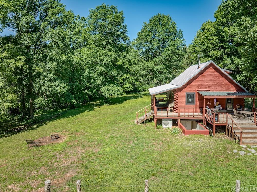 2061 Mcknight Road Property Photo 4