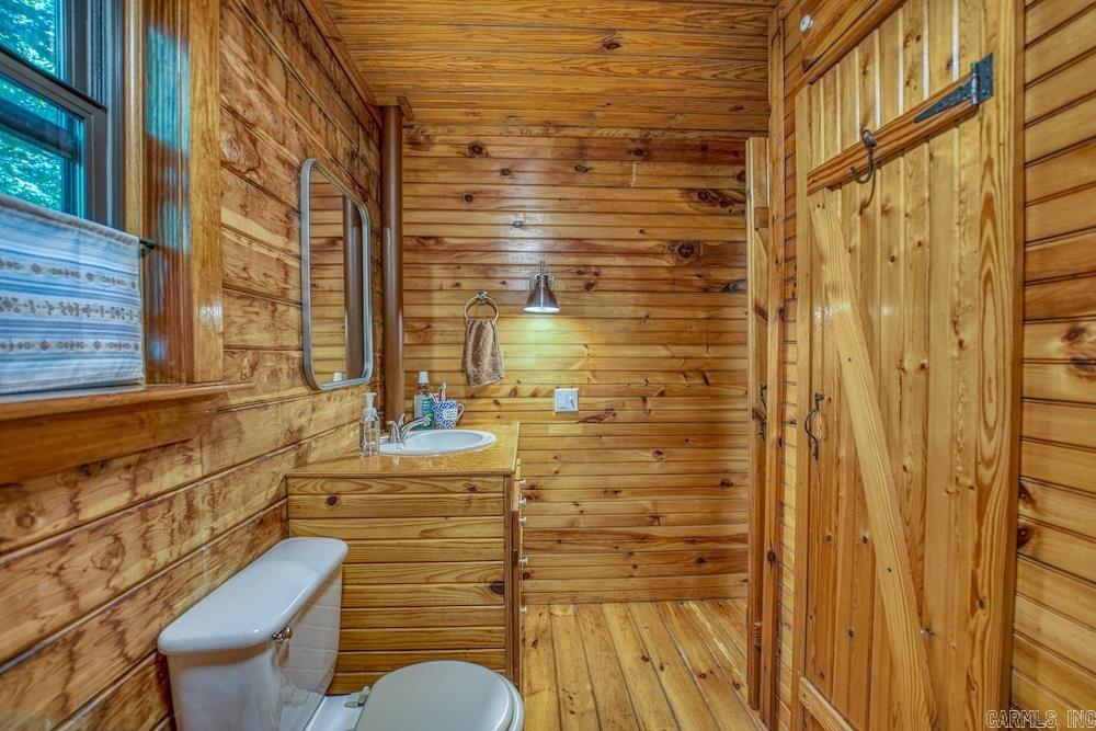 2061 Mcknight Road Property Photo 26