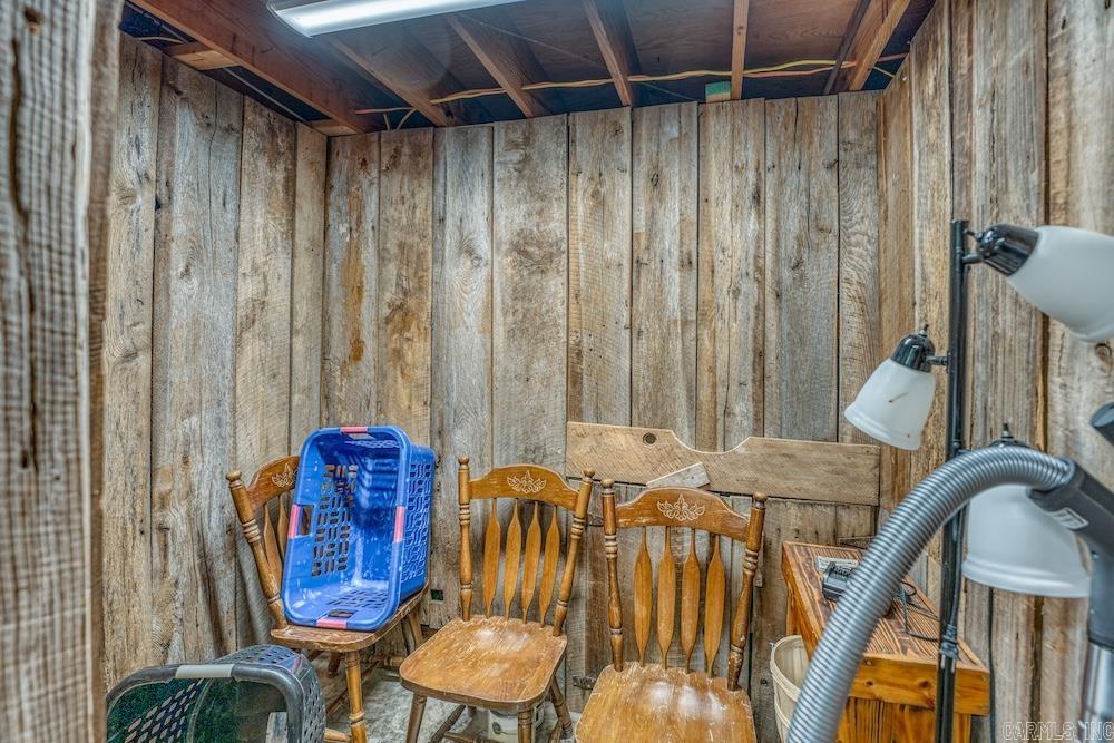 2061 Mcknight Road Property Photo 28
