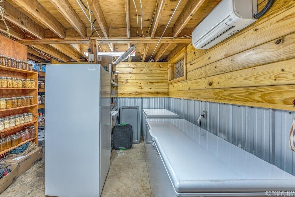 2061 Mcknight Road Property Photo 31
