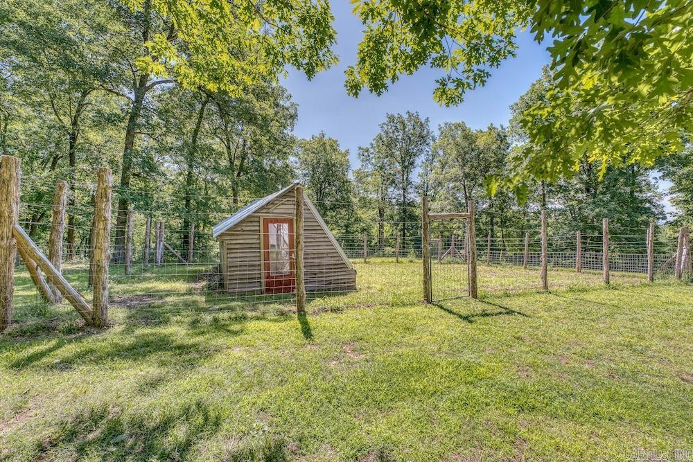 2061 Mcknight Road Property Photo 39