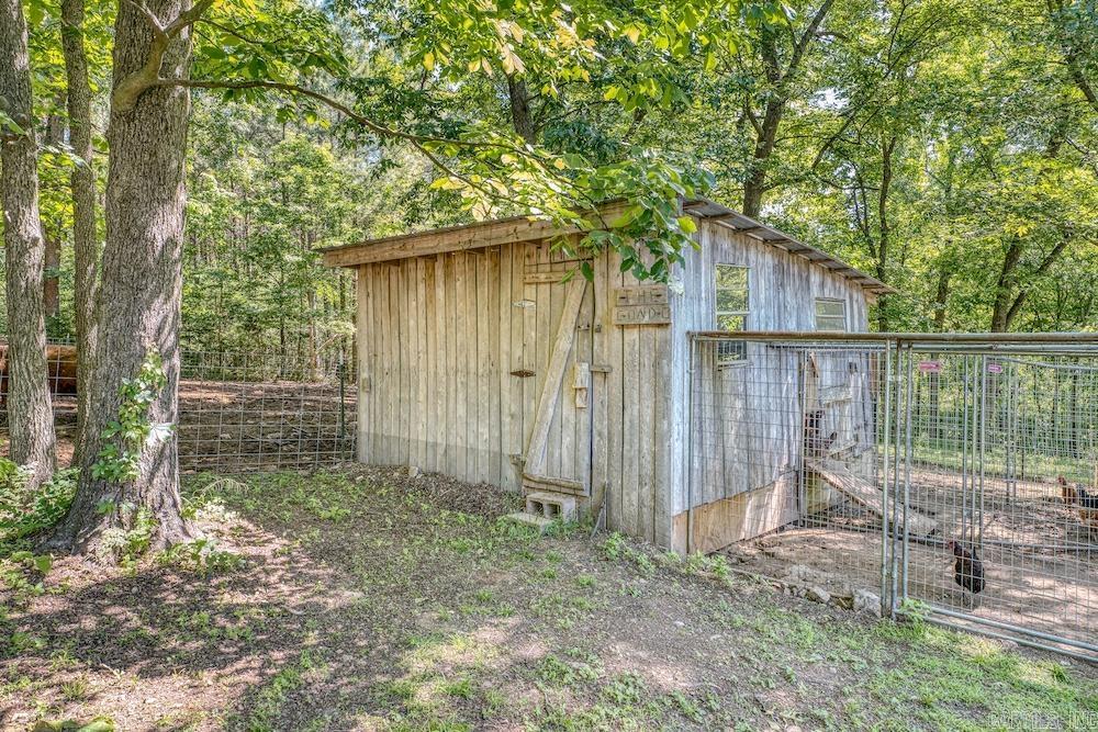 2061 Mcknight Road Property Photo 40
