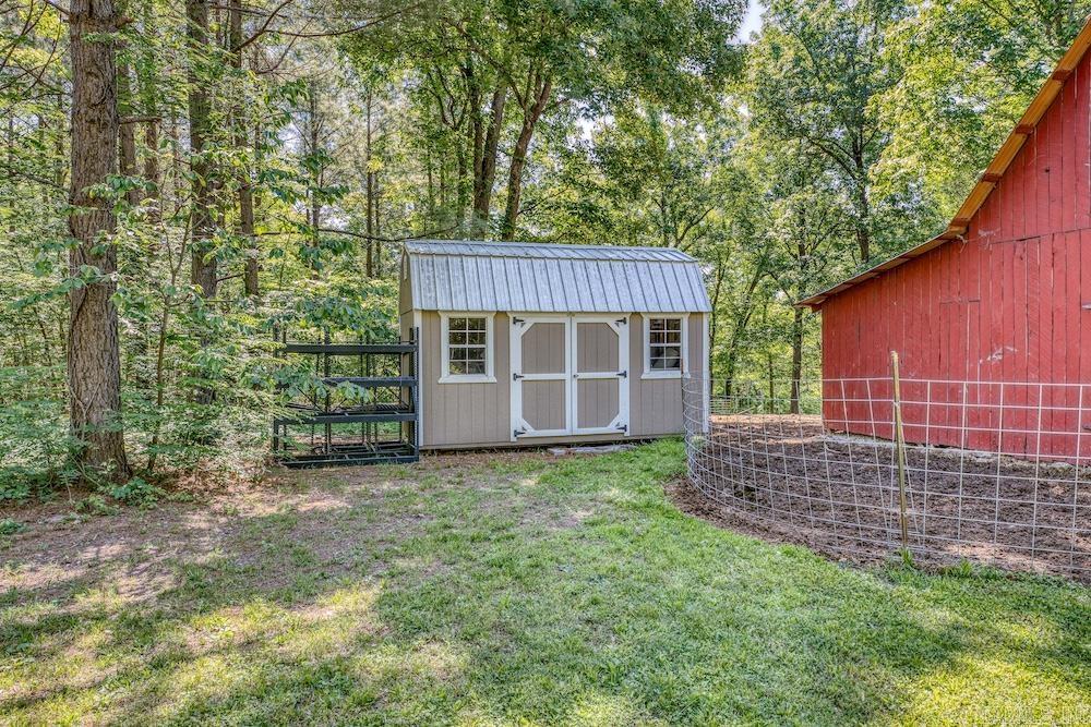 2061 Mcknight Road Property Photo 44