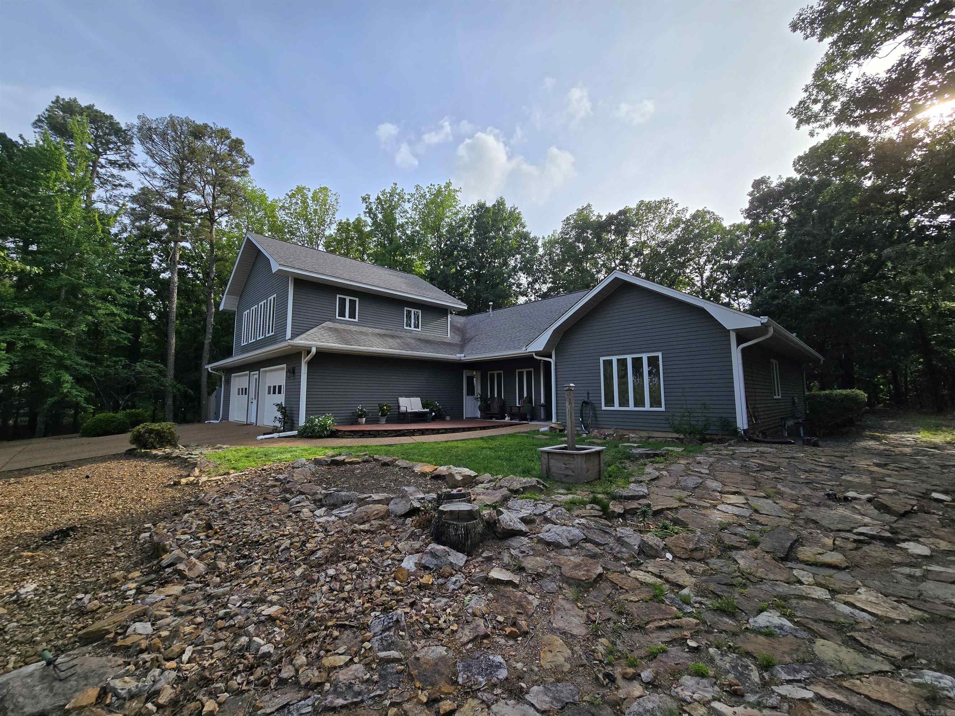 102 Eagle Ridge Property Photo 1