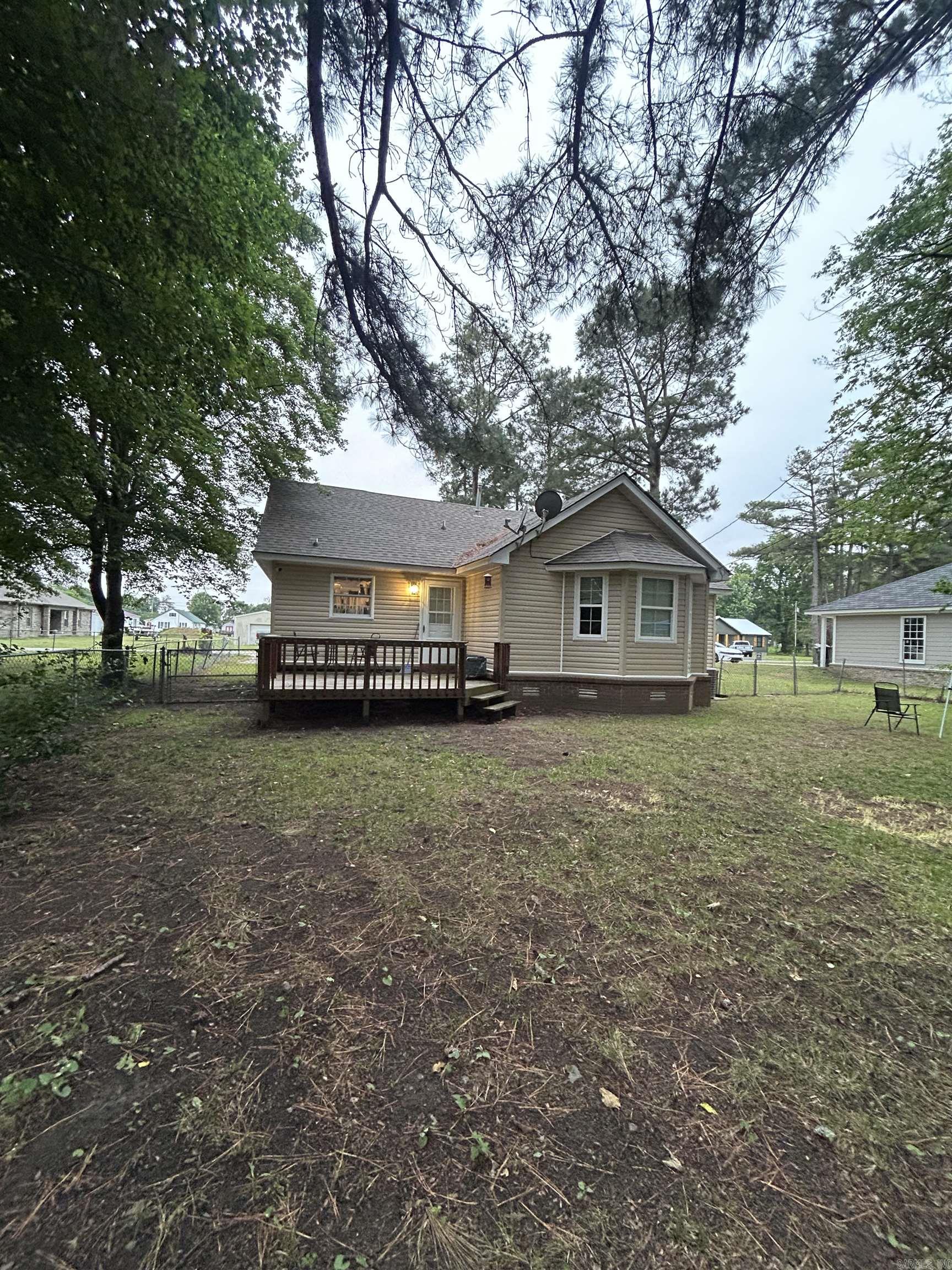 808 Trumann Street Property Photo 10
