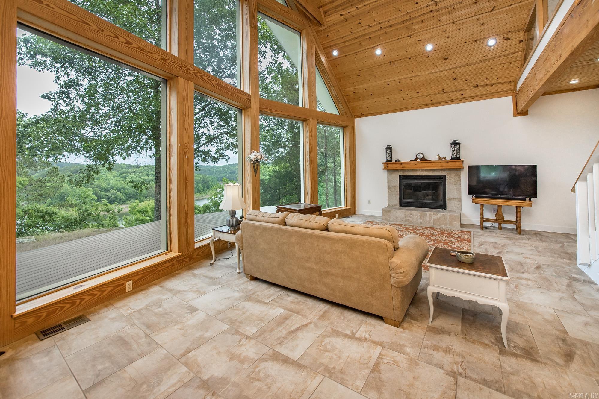 170 Maxwell House Road Property Photo 8