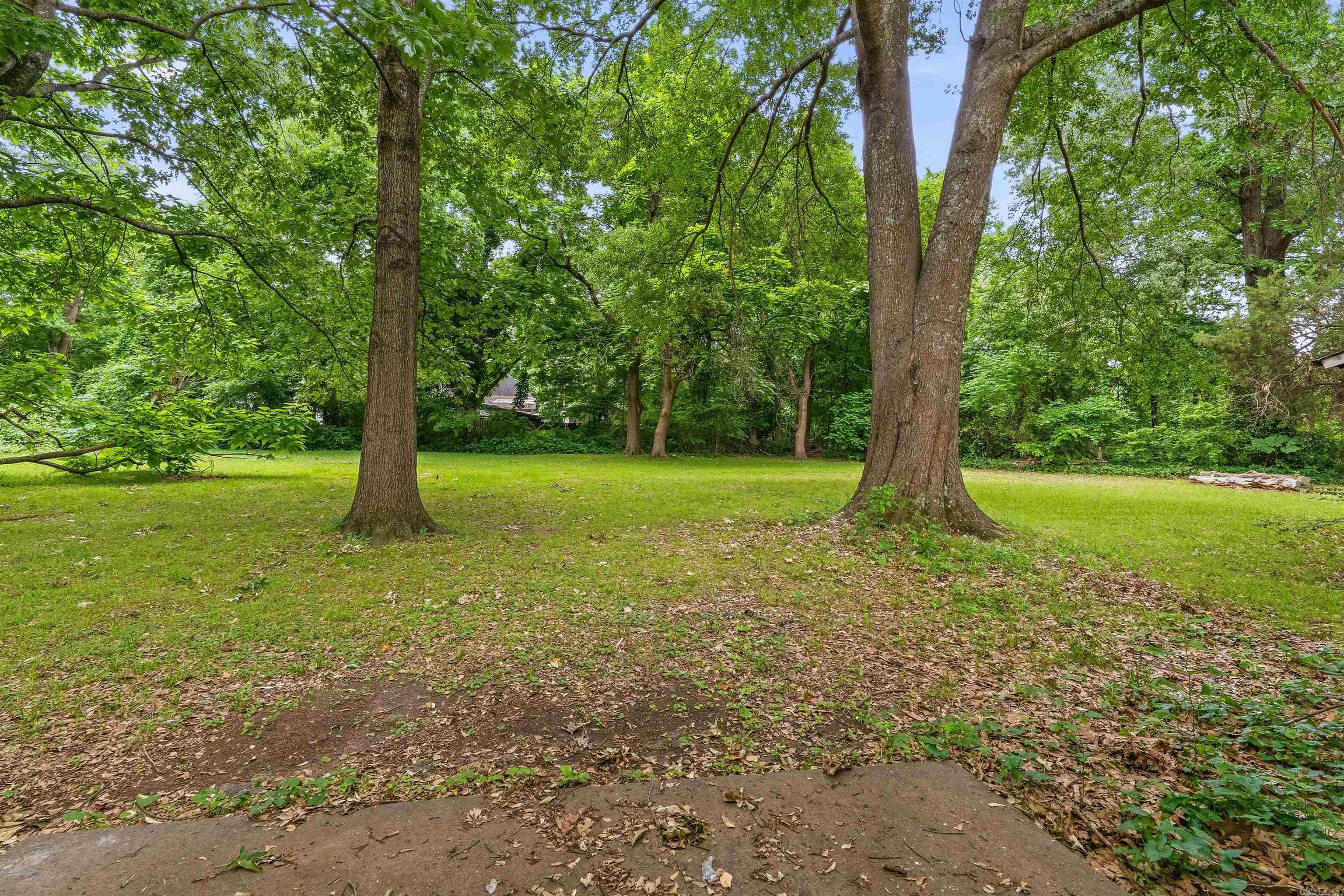 320 W 18th Street Property Photo 44