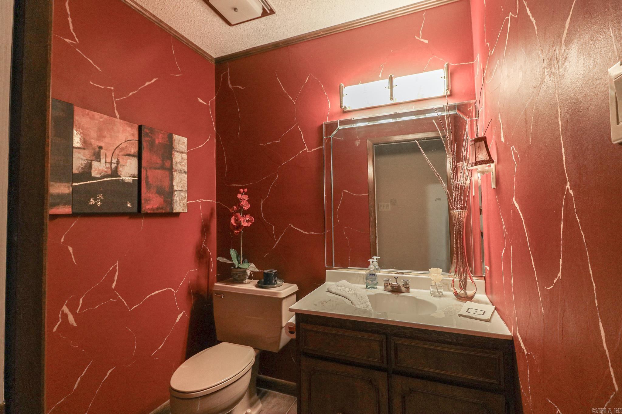 2100 Paula Drive Property Photo 22