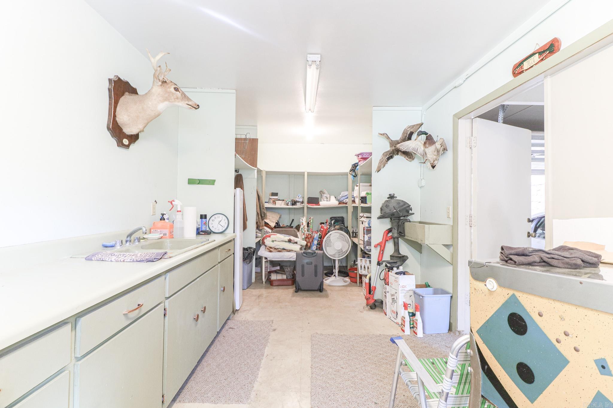 2100 Paula Drive Property Photo 40