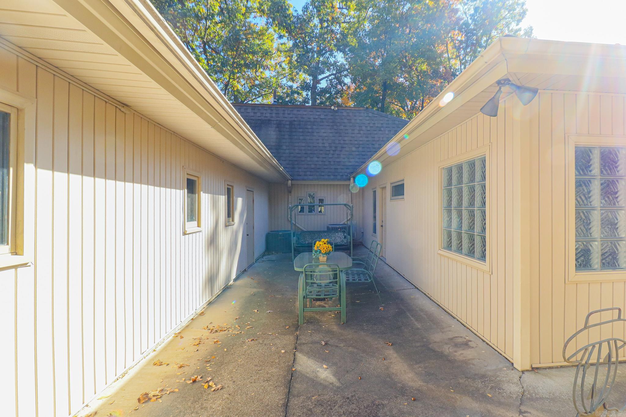 2100 Paula Drive Property Photo 48
