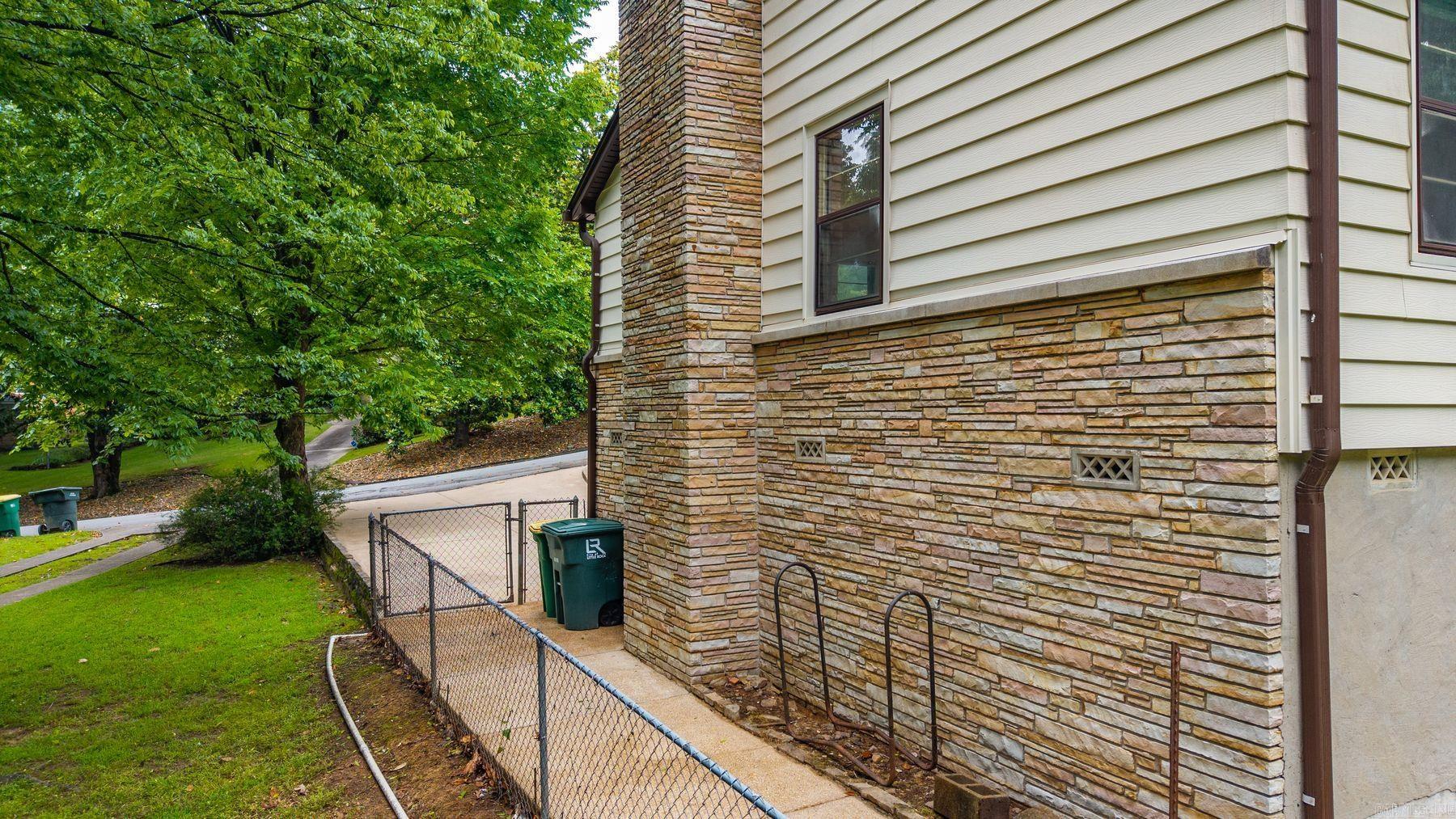 2104 Brownwood Rd Property Photo 45