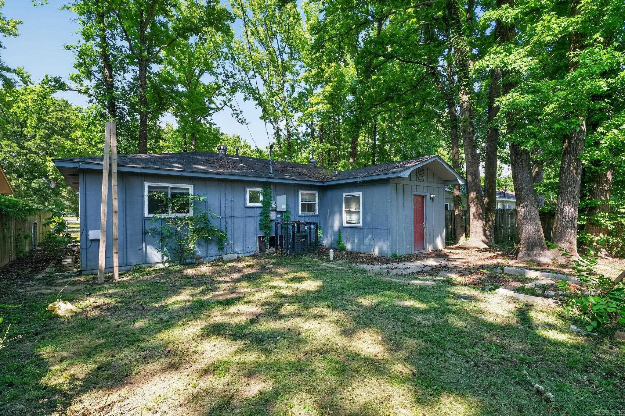804 Towering Oaks Drive Property Photo 4