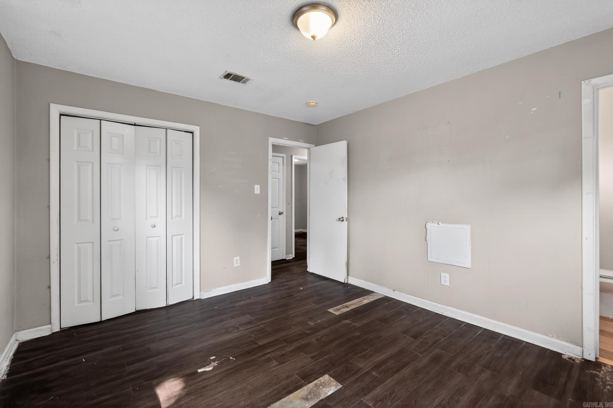 804 Towering Oaks Drive Property Photo 13