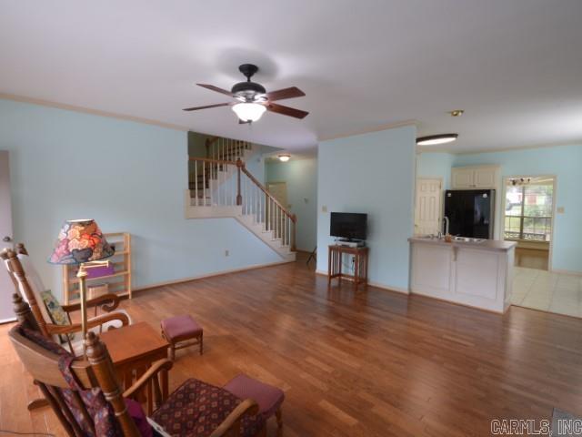 1910 Cherry Bend Property Photo 11