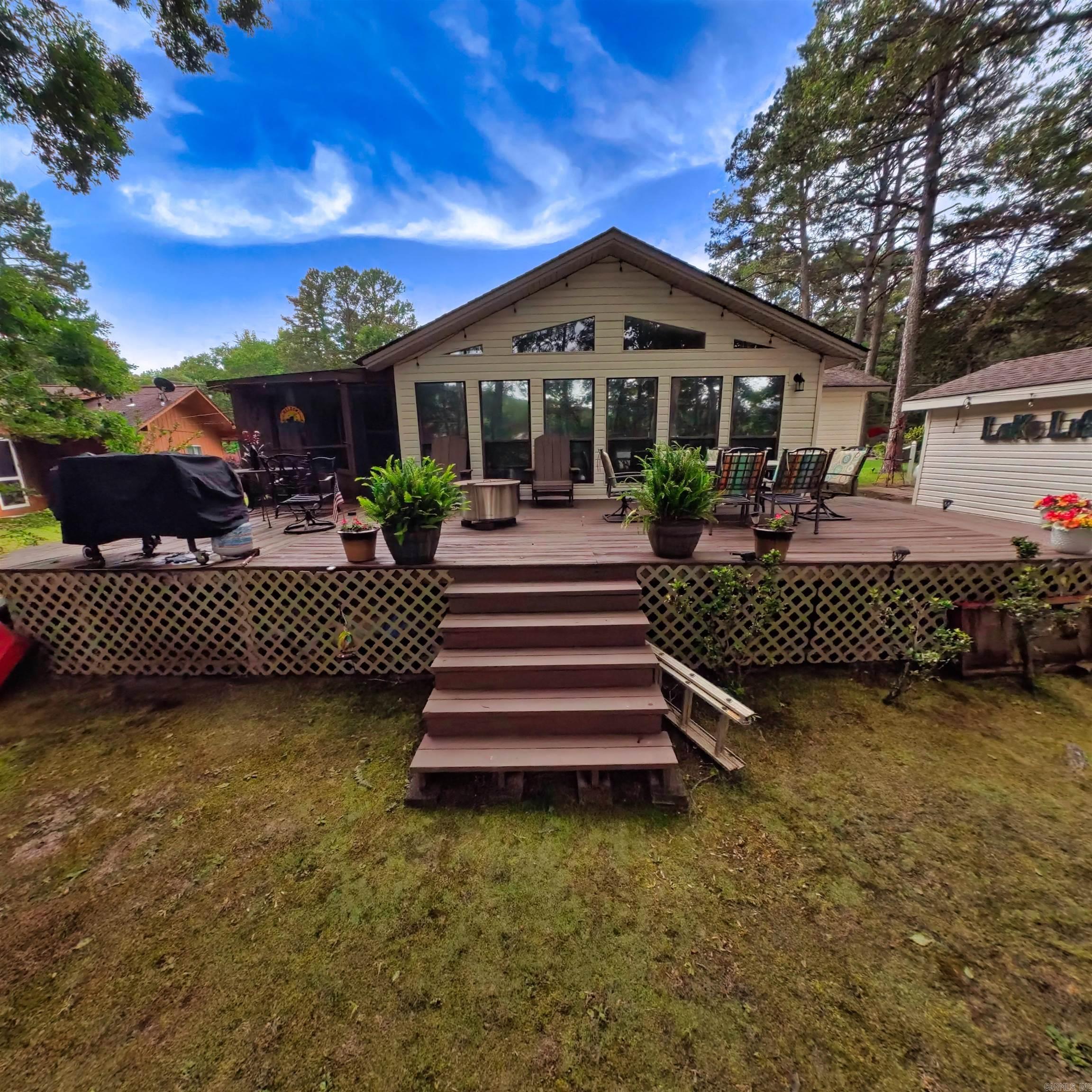 119 Meadowcliff Circle Property Photo 1
