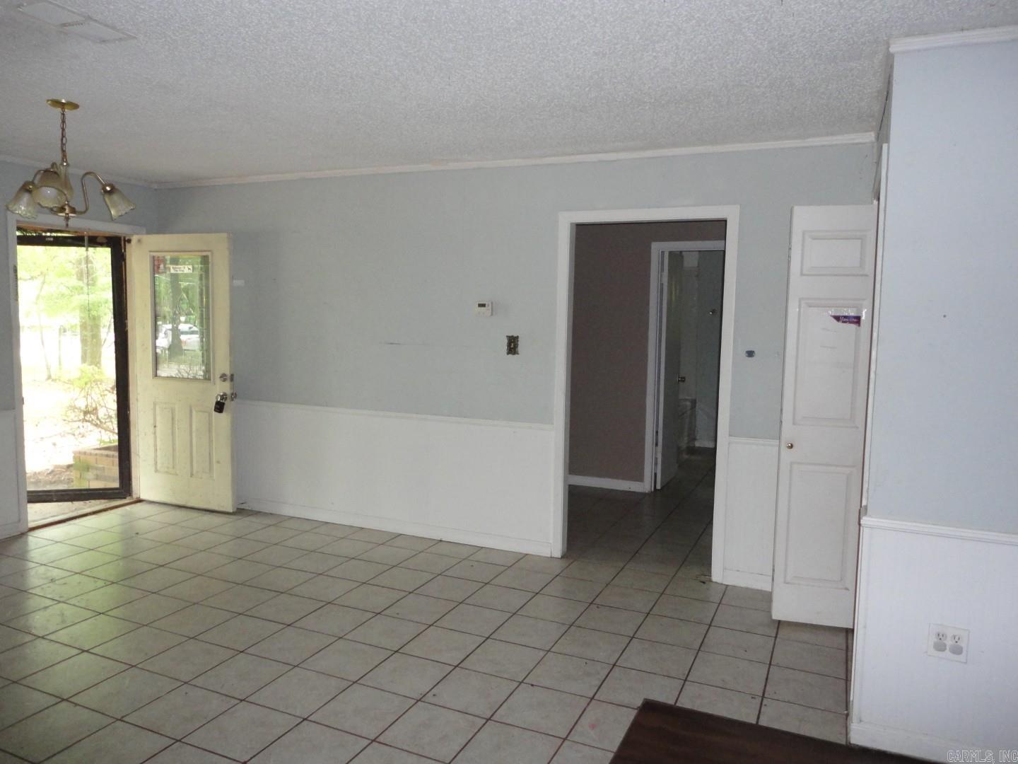 553 W Clearwater Drive Property Photo 6