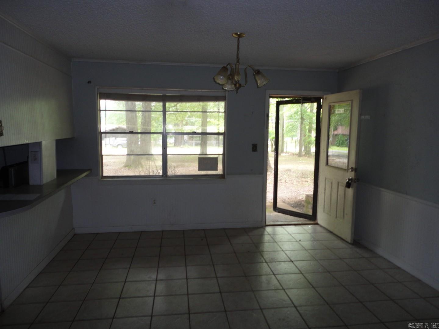 553 W Clearwater Drive Property Photo 7