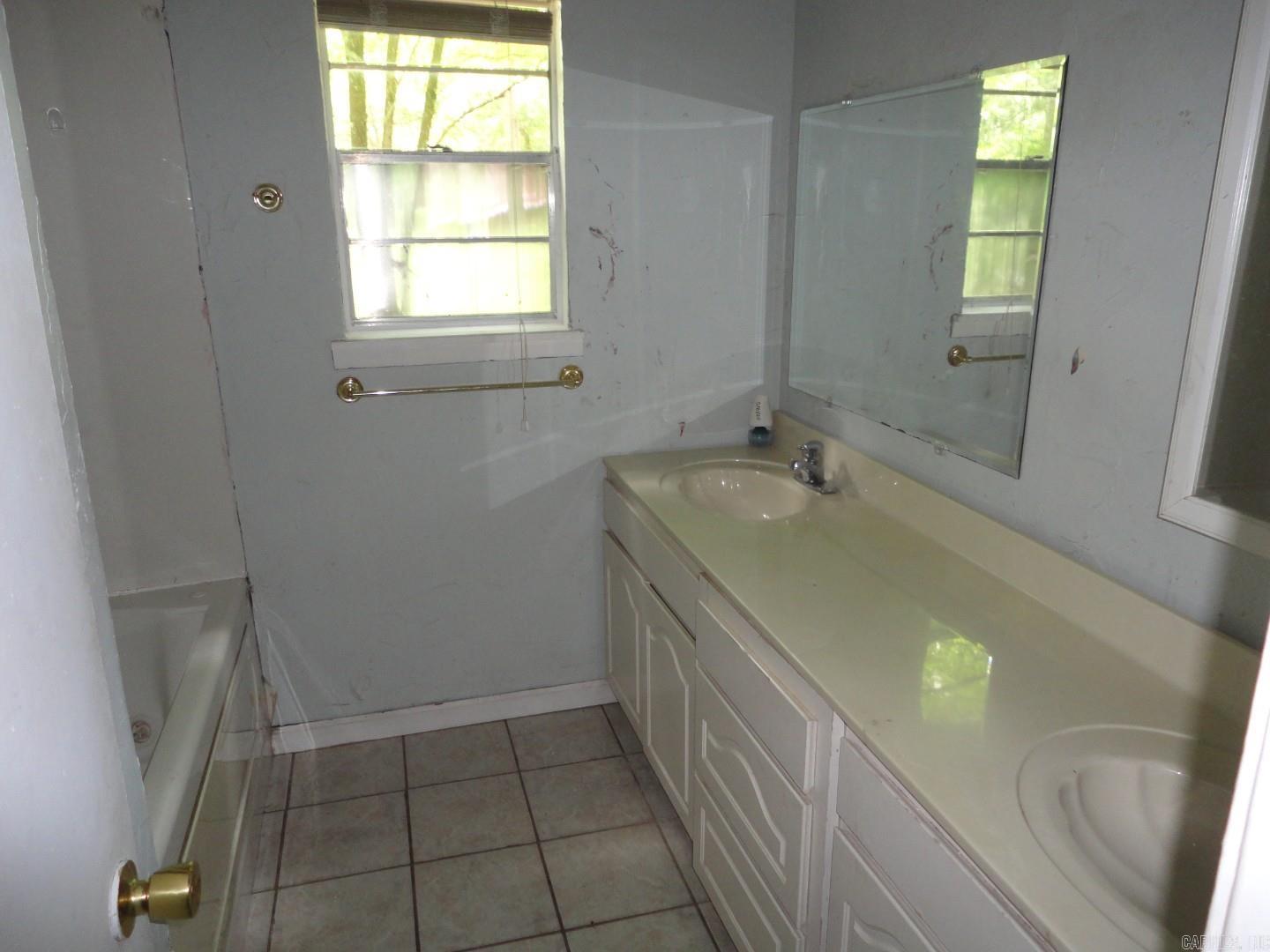 553 W Clearwater Drive Property Photo 15
