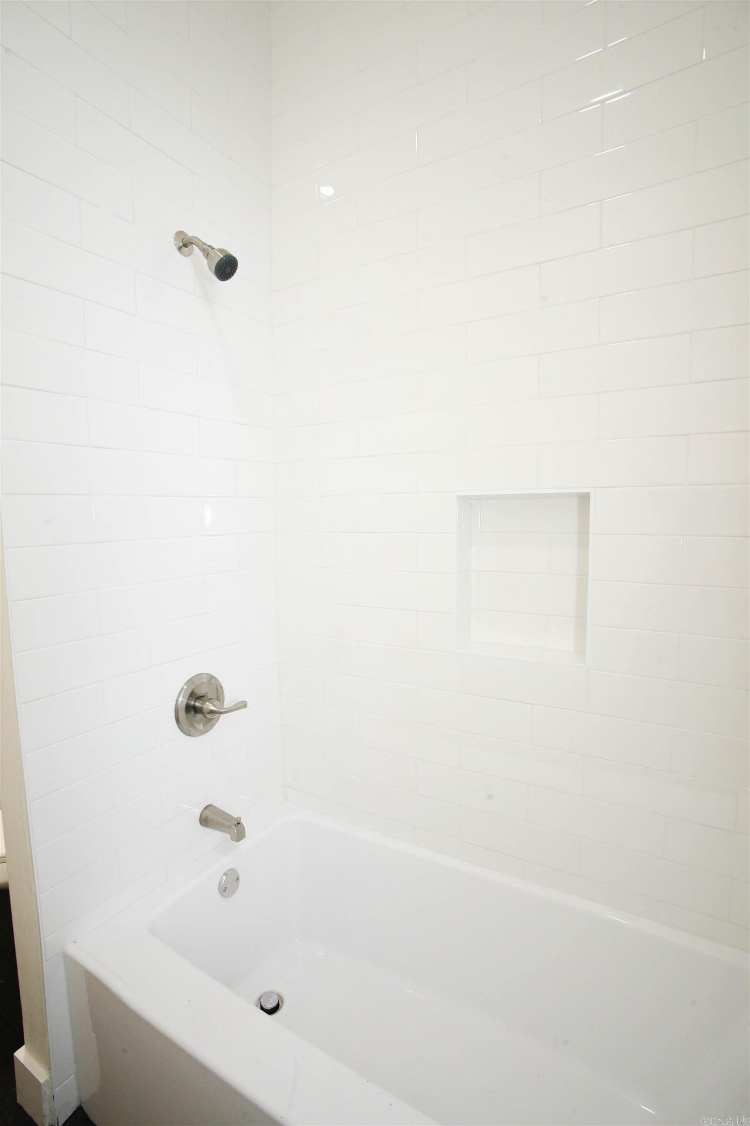 2324 W Daisy L Gatson Bates Drive 2 Property Photo 11