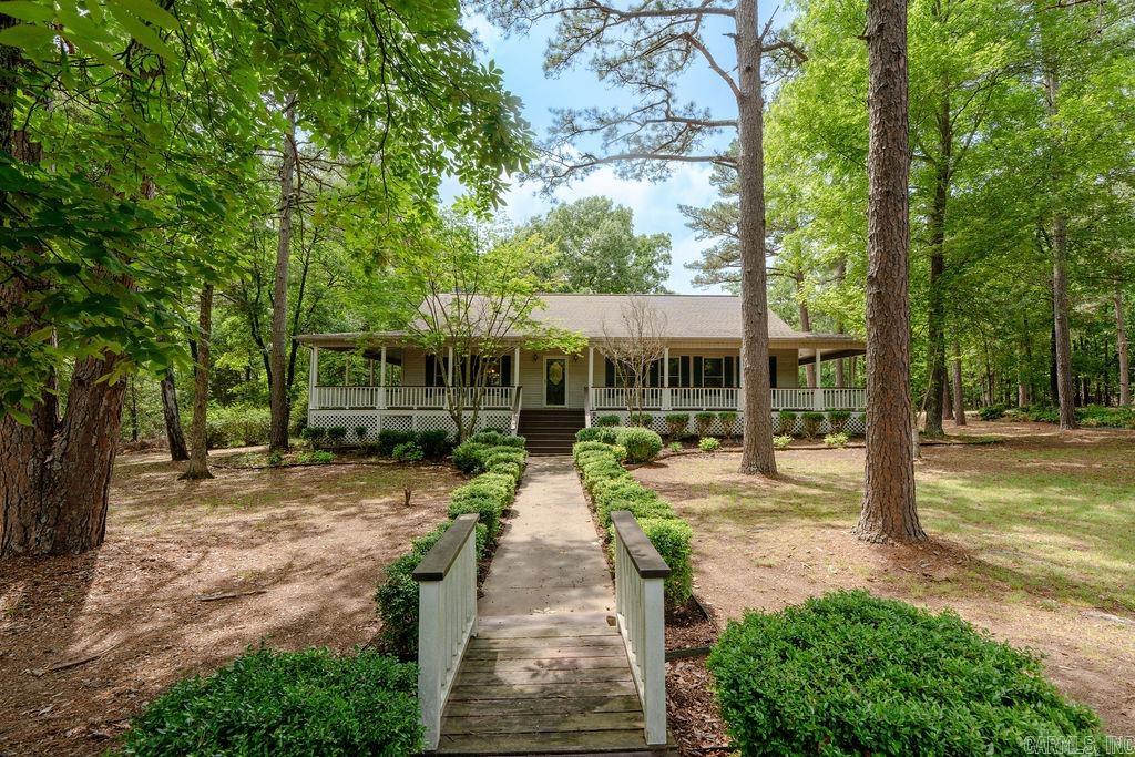 55 Crystal Court Circle Property Photo 3