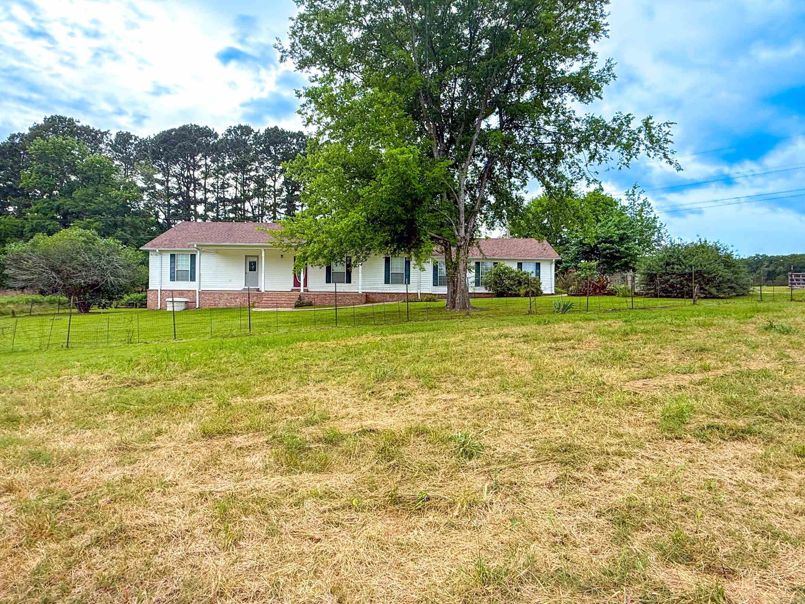 347 Deroche Lane Property Photo 31